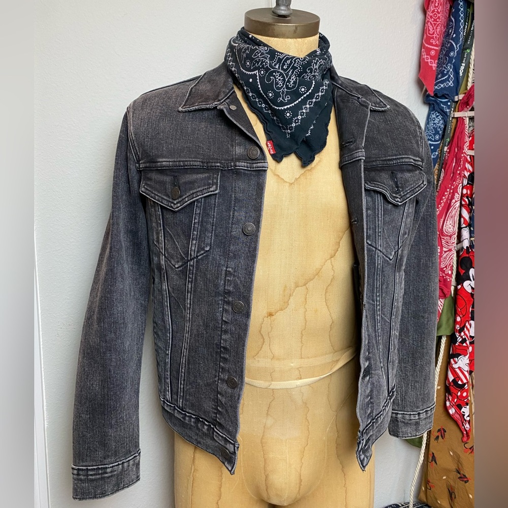 Levi Black Denim trucker jacket
